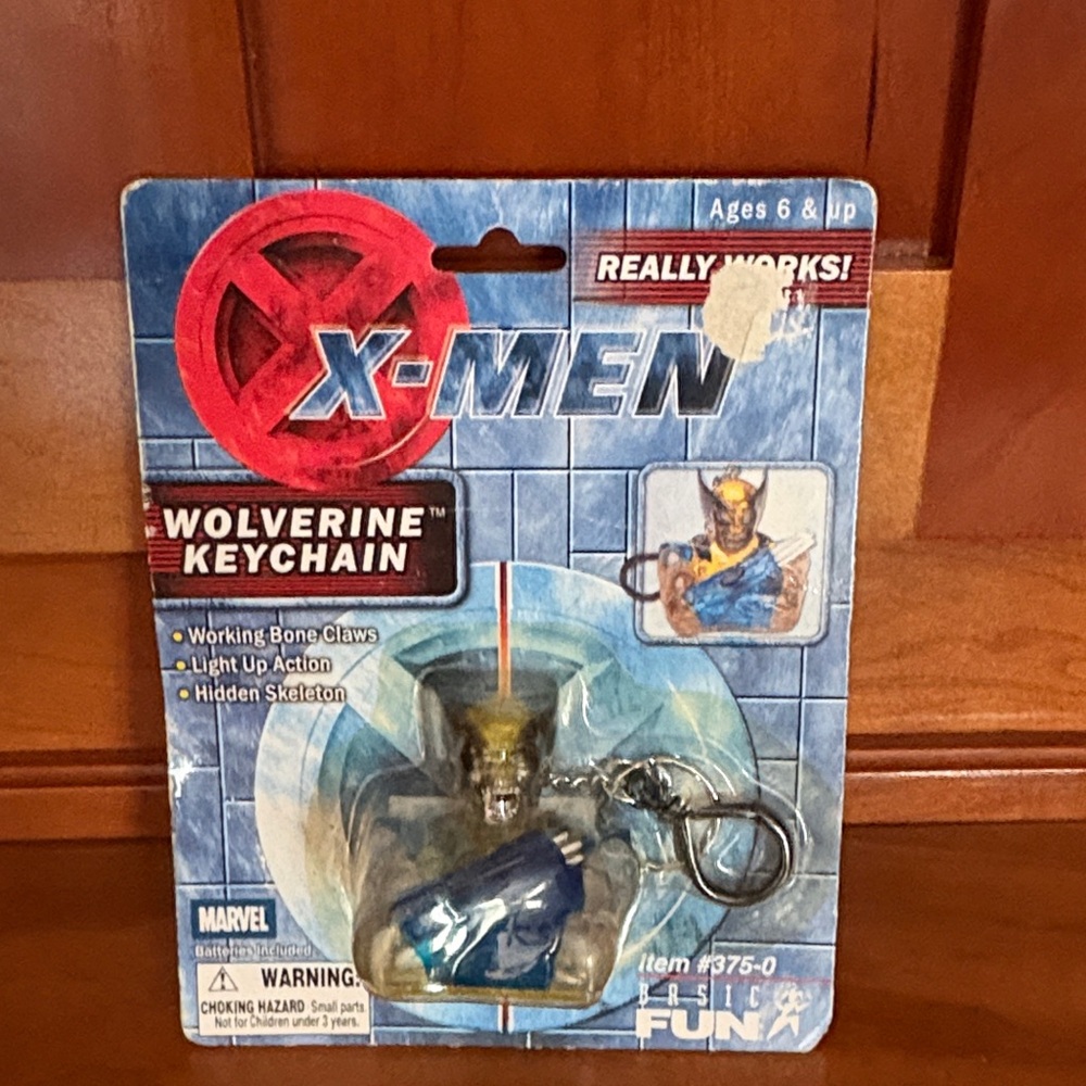 Marvel X-Men Wolverine Keychain - Blue and Yellow